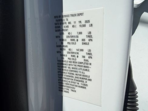 Used 2025 Ford F550 4x4 Crew Cab image 10