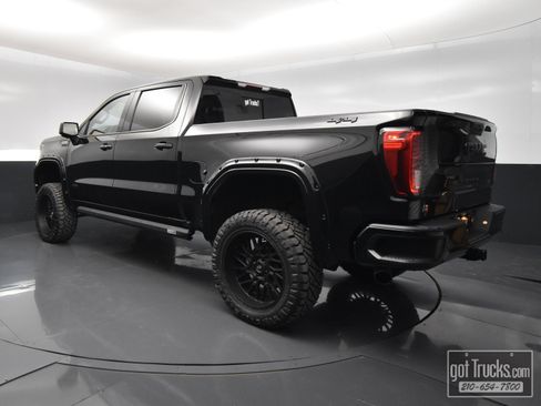 Used 2022 GMC Sierra 1500 Elevation w/ Preferred Package AWD/4WD image 5