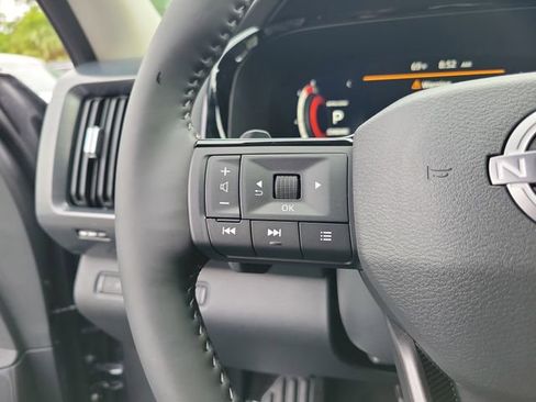New 2026 Nissan Pathfinder SL w/ Cargo Package FWD image 11