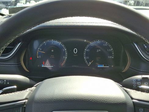 Used 2023 Jeep Grand Cherokee Limited w/ Black Appearance Package image 21