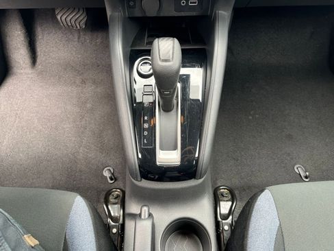 Used 2025 Nissan Versa SV FWD image 39