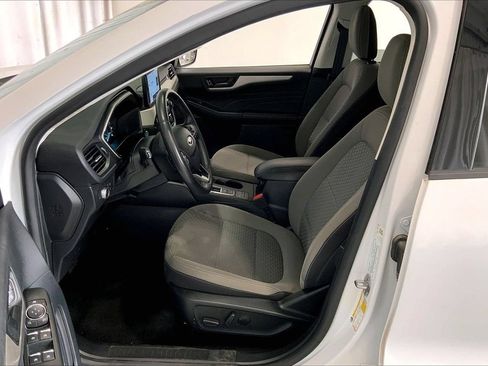 Used 2022 Ford Escape SE w/ SE Sport Appearance Package FWD image 15