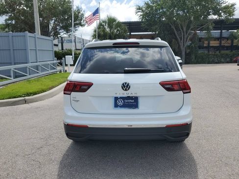 Certified 2023 Volkswagen Tiguan SE FWD image 6