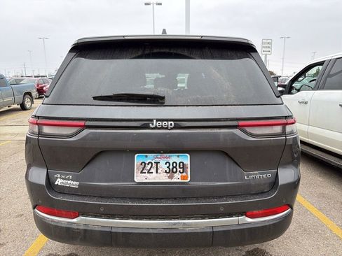 Used 2022 Jeep Grand Cherokee Limited image 9