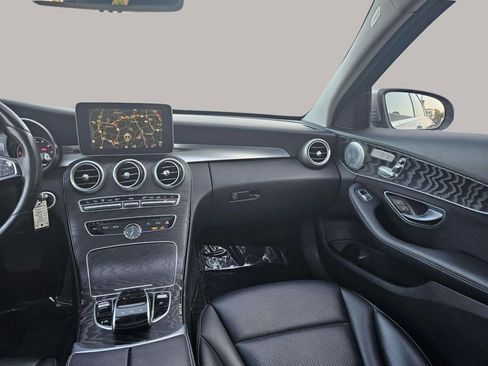 Used 2016 Mercedes-Benz C 300 4MATIC Sedan image 24