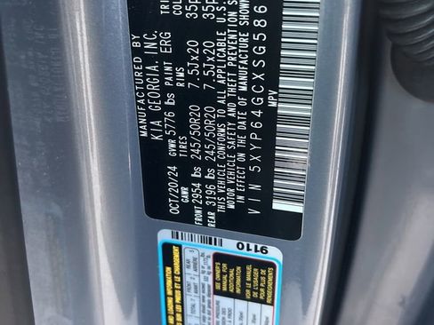Used 2025 Kia Telluride S FWD image 58