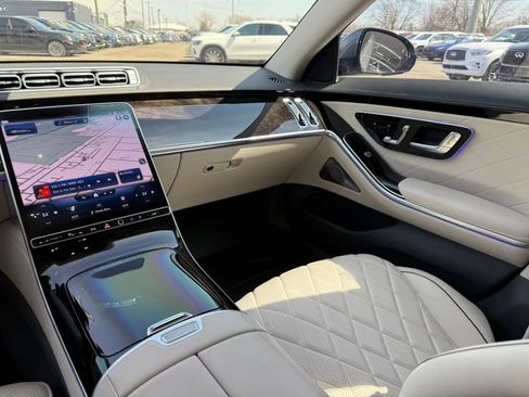 Used 2023 Mercedes-Benz S 580 S 580 4MATIC Sedan 4D image 25