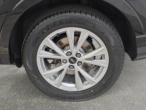 Used 2025 Audi Q3 2.0T Premium AWD/4WD image 29