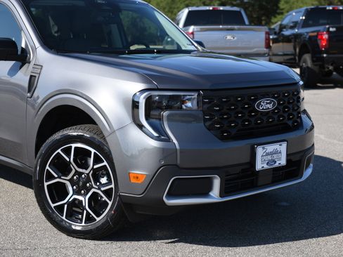 New 2026 Ford Maverick Lariat AWD/4WD image 4
