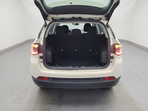 Used 2018 Jeep Compass Sport w/ Tech Group FWD image 29