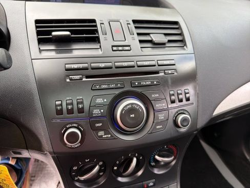 Used 2012 MAZDA MAZDA3 i Touring FWD image 16