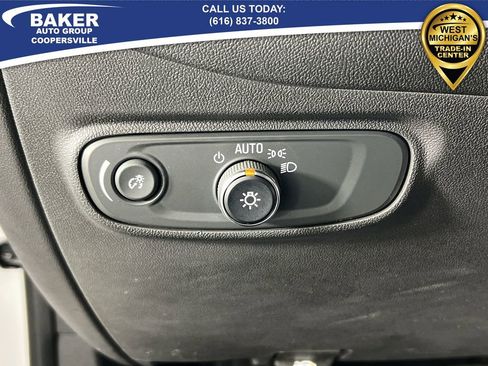 Used 2023 Chevrolet Equinox LT image 18