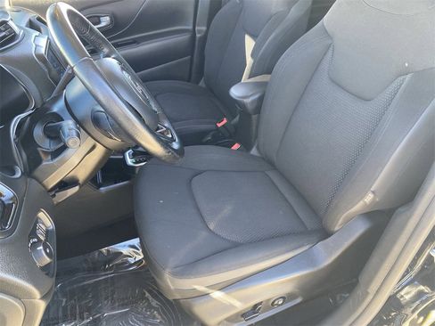 Used 2020 Jeep Renegade Altitude image 21