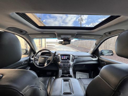 Used 2016 Chevrolet Suburban LT image 19