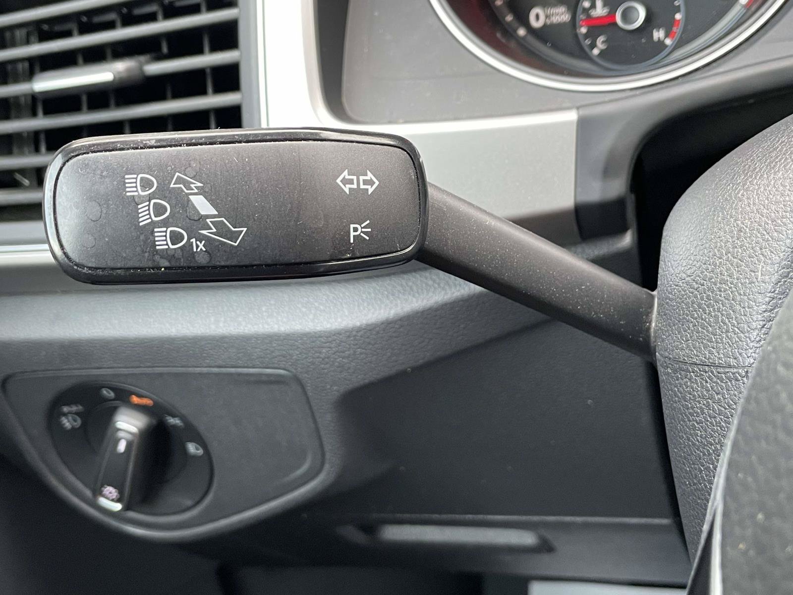 Used 2019 Volkswagen Atlas SE FWD image 25
