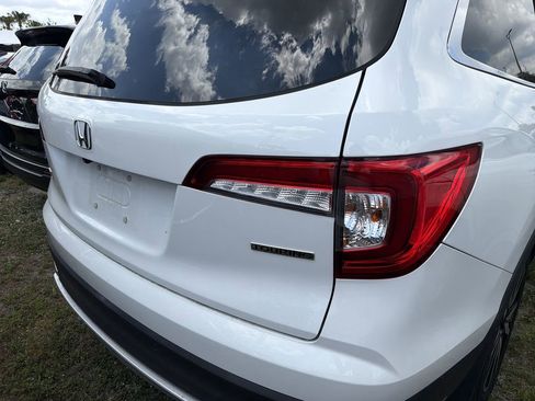 Used 2022 Honda Pilot Touring image 10
