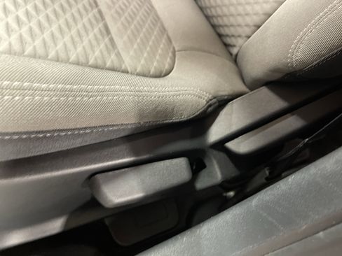 Used 2022 Ford Escape SE image 10