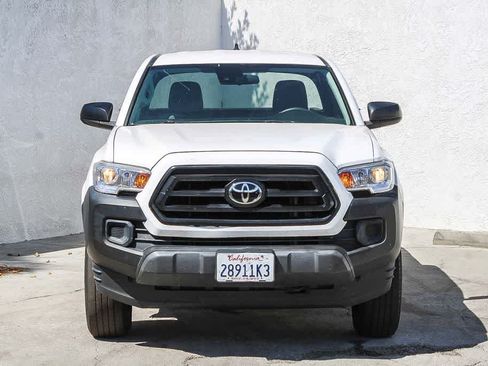 Used 2022 Toyota Tacoma SR RWD image 2