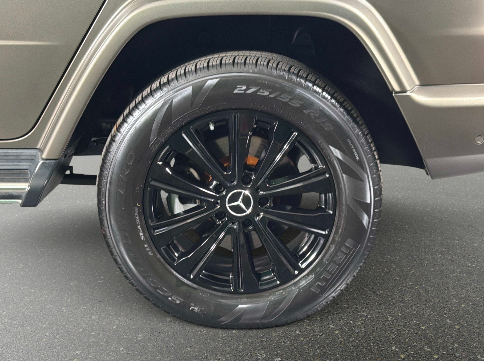 Used 2022 Mercedes-Benz G 550 image 11