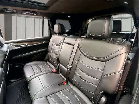 Certified 2025 Cadillac XT6 Premium Luxury w/ Platinum Package AWD/4WD image 26