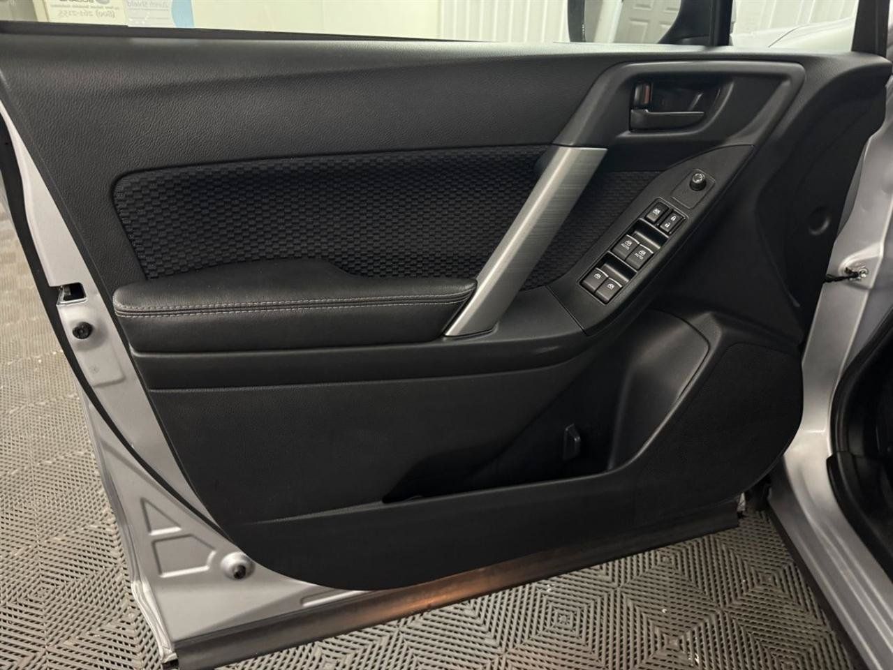 Used 2018 Subaru Forester 2.5i Premium w/ All-Weather Package AWD/4WD image 21