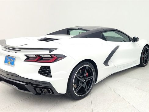 Certified 2024 Chevrolet Corvette Stingray Preferred Conv w/ Battery Protection Package image 8