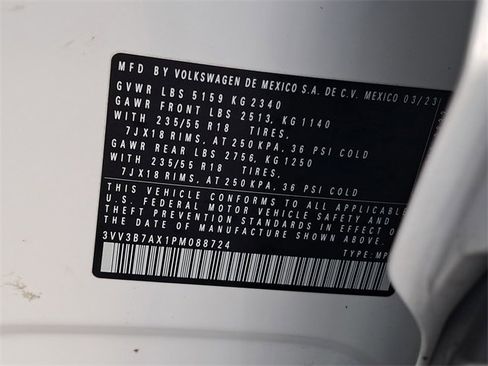 Certified 2023 Volkswagen Tiguan SE image 30