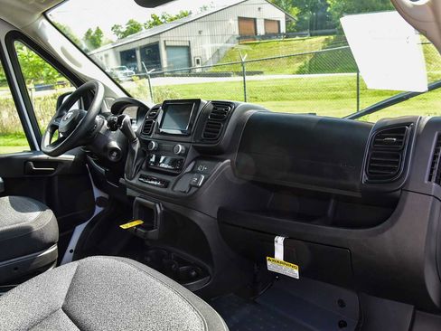 Used 2026 RAM ProMaster 2500 FWD image 10