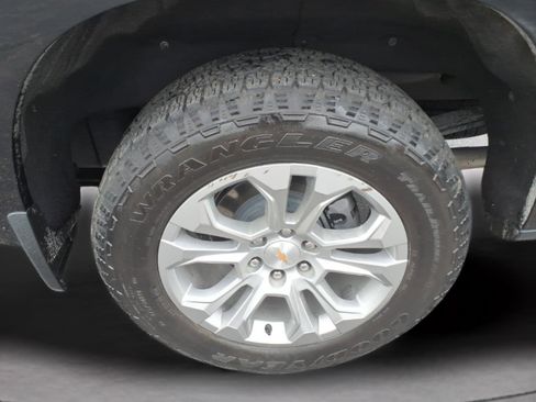 Used 2025 Chevrolet Silverado 1500 LTZ AWD/4WD image 30