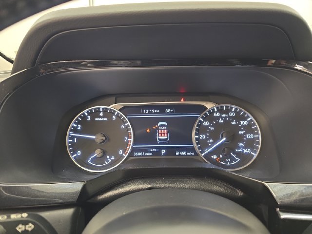 Used 2025 Nissan Pathfinder SV AWD/4WD image 31