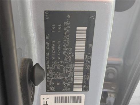 Used 2020 Toyota Highlander XLE FWD image 25