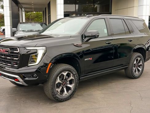 New 2026 GMC Yukon AT4 Ultimate AWD/4WD image 3