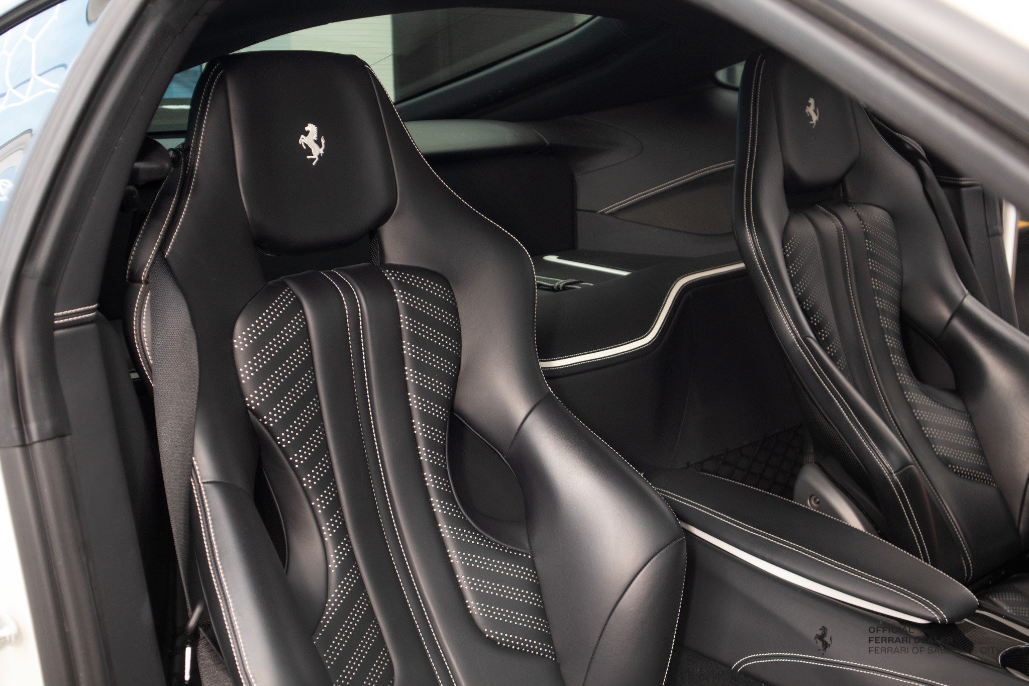 Used 2016 Ferrari F12 Berlinetta RWD image 16