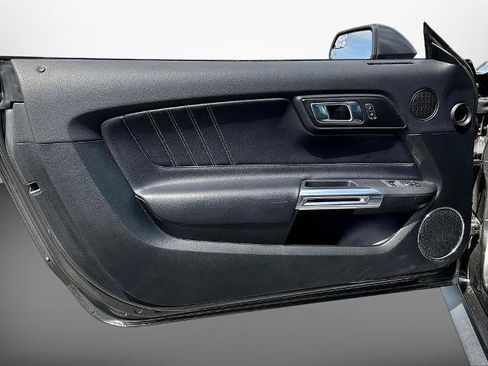Certified 2019 Ford Mustang Premium RWD image 21