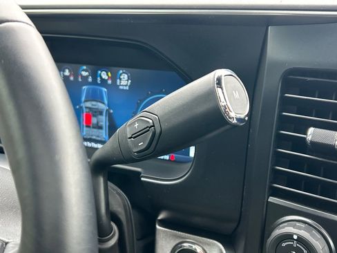 Used 2024 Ford F250 Platinum image 26