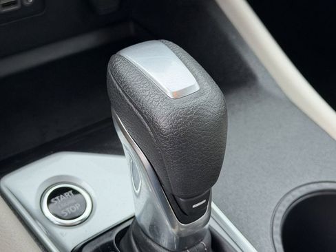 Used 2025 Nissan Altima 2.5 SV FWD image 20