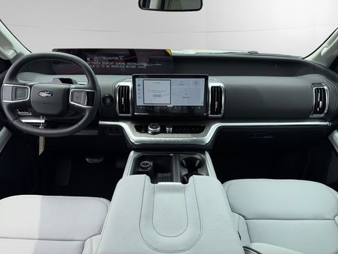 New 2026 Ford Expedition Max Platinum w/ Platinum Ultimate Package AWD/4WD image 12