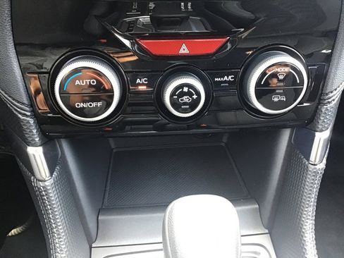 Used 2024 Subaru Forester Premium image 17