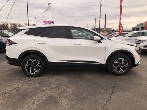 Used 2023 Kia Sportage LX image 6