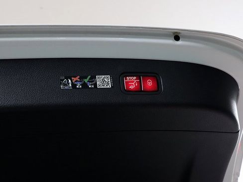 Certified 2025 Mercedes-Benz GLC 43 AMG 4MATIC image 28