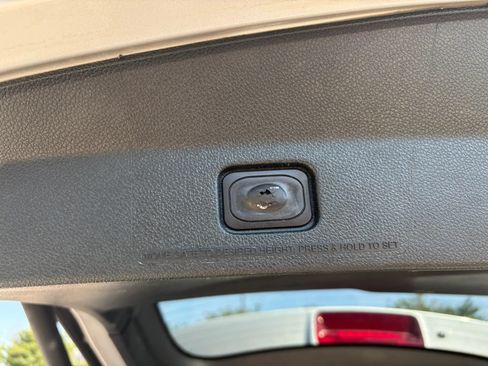 Used 2018 Ford Explorer Limited w/ Equipment Group 301A FWD image 36
