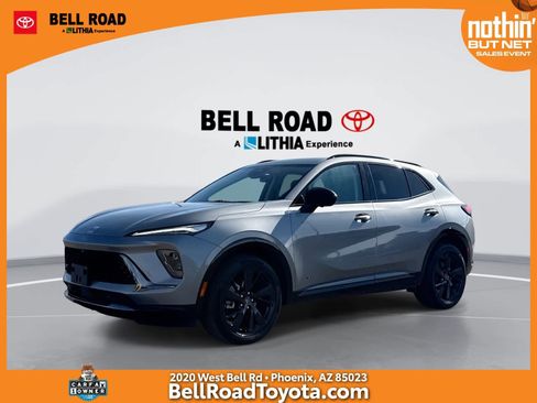 Used 2025 Buick Envision Sport Touring image 1