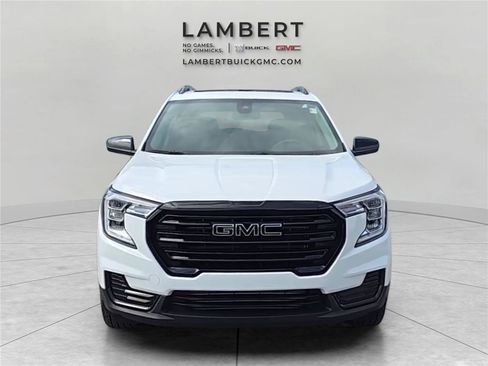 Used 2023 GMC Terrain SLE w/ Driver Convenience Package AWD/4WD image 8
