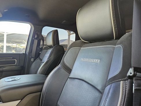Used 2022 RAM 2500 Laramie w/ Night Edition AWD/4WD image 14