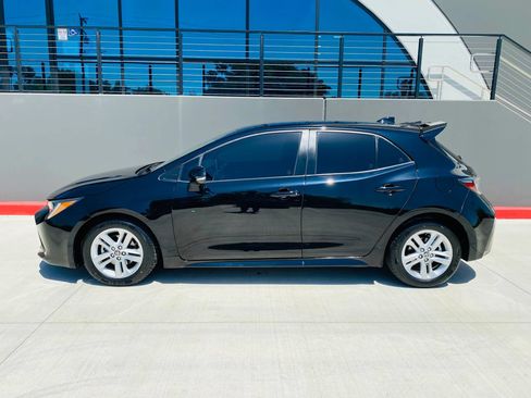Used 2019 Toyota Corolla SE w/ Protection Package FWD image 12