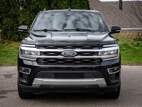 Used 2023 Ford Expedition Max Limited image 2