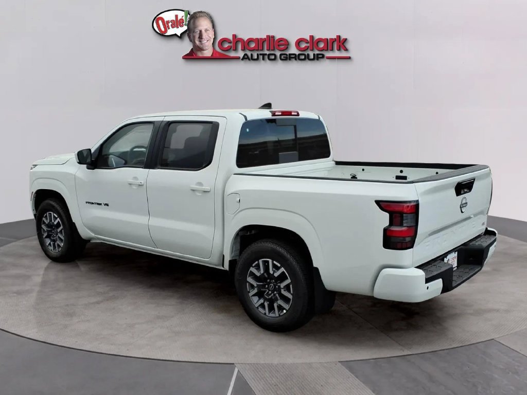 New 2027 Nissan Frontier SV RWD image 3