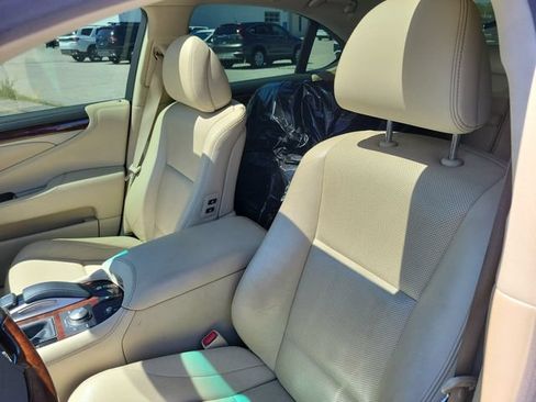 Used 2016 Lexus LS 460 AWD w/ Comfort Package image 5