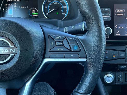 Used 2024 Nissan Leaf SV Plus image 23