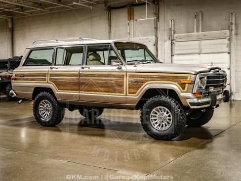 Used 1988 Jeep Grand Wagoneer AWD/4WD image 11